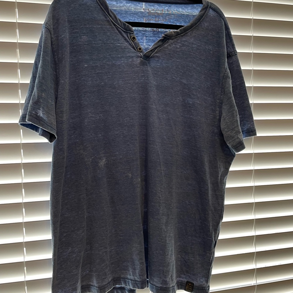 Lucky Brand Mens Burnout Tshirt